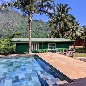 rotui-lodge.frenchpolynesia-hotels.com/